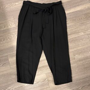 DKNY Black Cropped Pants with Tie Waist